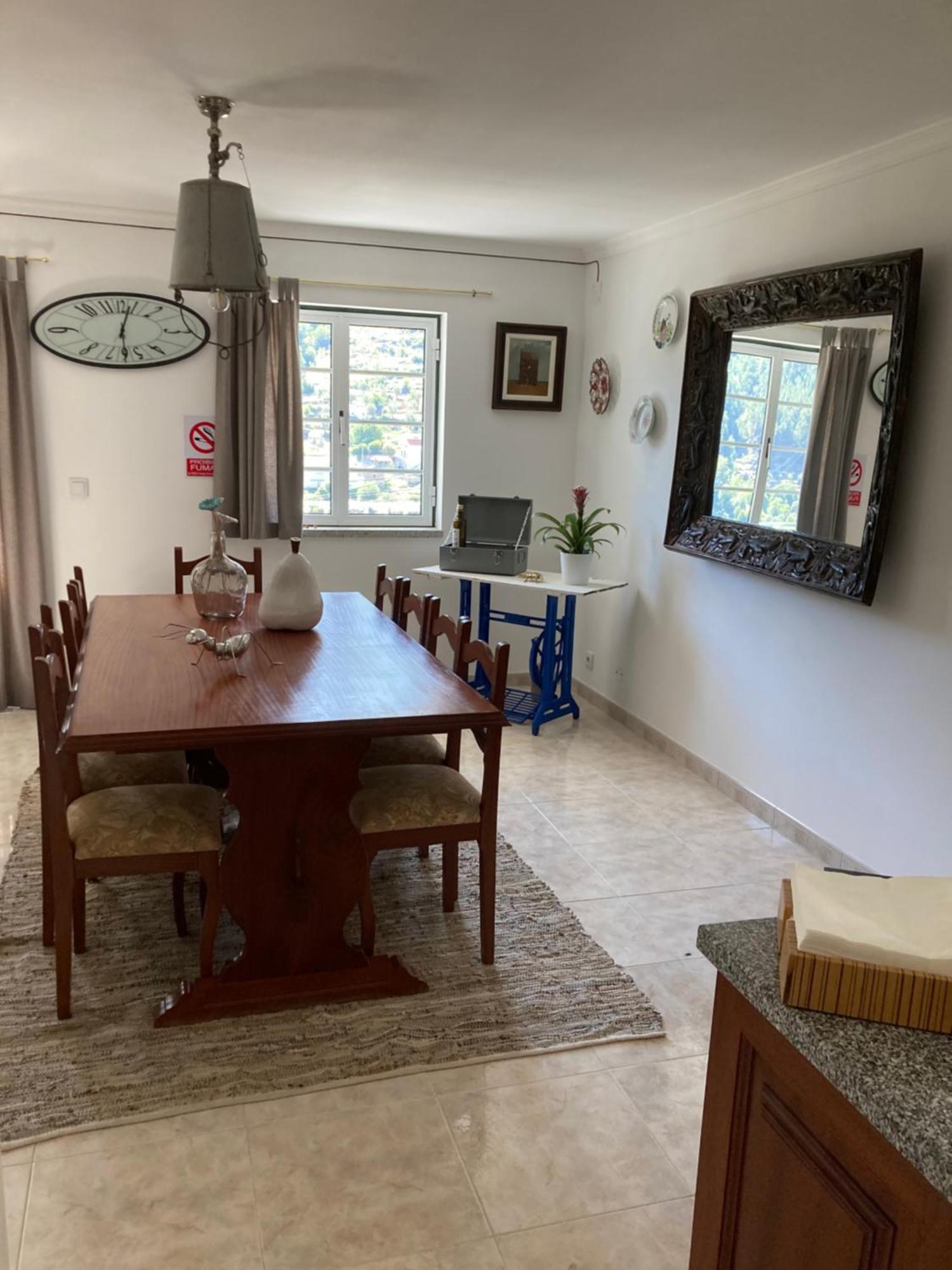 A Casa Da Rapariga De Cabelo Azul Lägenhet Manteigas Exteriör bild